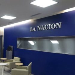 Equipamiento para oficinas de diseño – La Nación – Archivos Activos