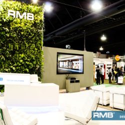 Arquitectura corporativa de vanguardia – Presencia en Exposign – RMB design solutions