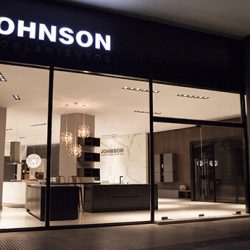 Cocinas & Placares de vanguardia en Pilar – Deco Center – JOHNSON