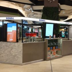 Equipamiento comercial gastronómico – Ronda – Dot Baires Shopping – Amoblamientos Cacetto